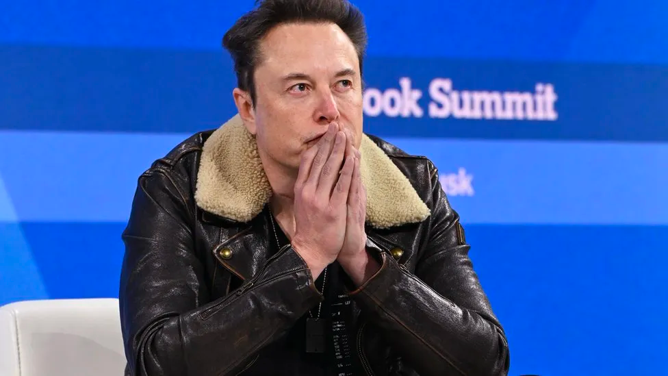 Elon Musk says advertising boycott will kill X