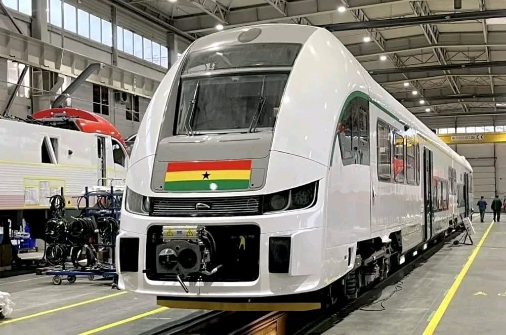 photos:-12-new-trains-to-arrive-in-ghana-mid-february