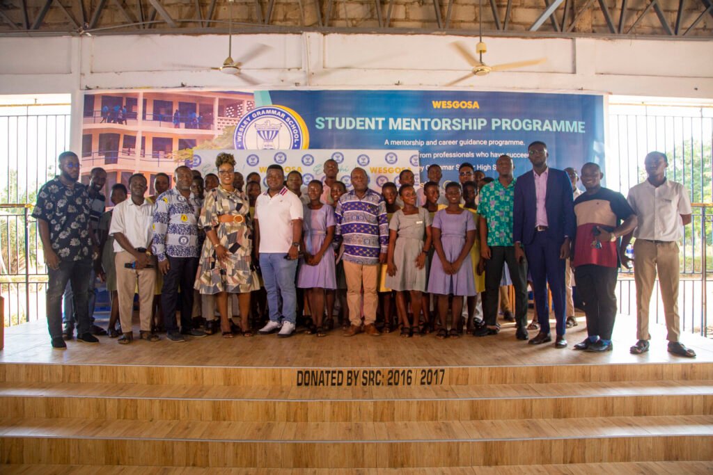 photos:-wesley-grammar-old-students-hold-mentorship-session-for-students