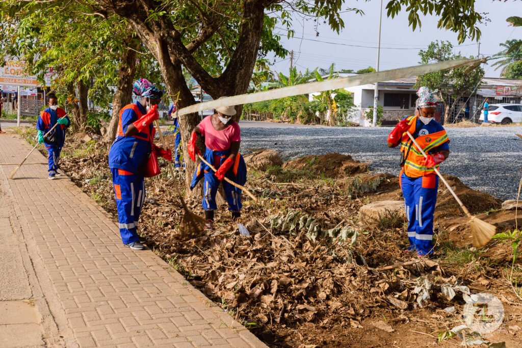 zoomlion,-graphic-clean-koforidua-ahead-of-‘indece-day’-celebrations