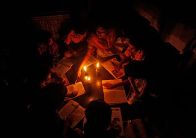 Parts of Accra hit by power outages due to shortage – ECG announces