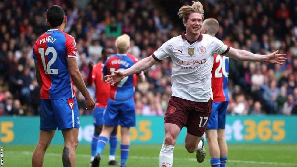 man-city-beat-palace-to-maintain-title-challenge
