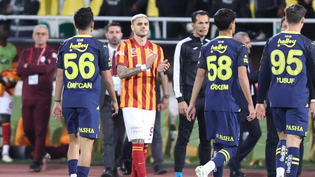 fenerbahce-players-walks-off-pitch-in-turkish-super-cup-protest