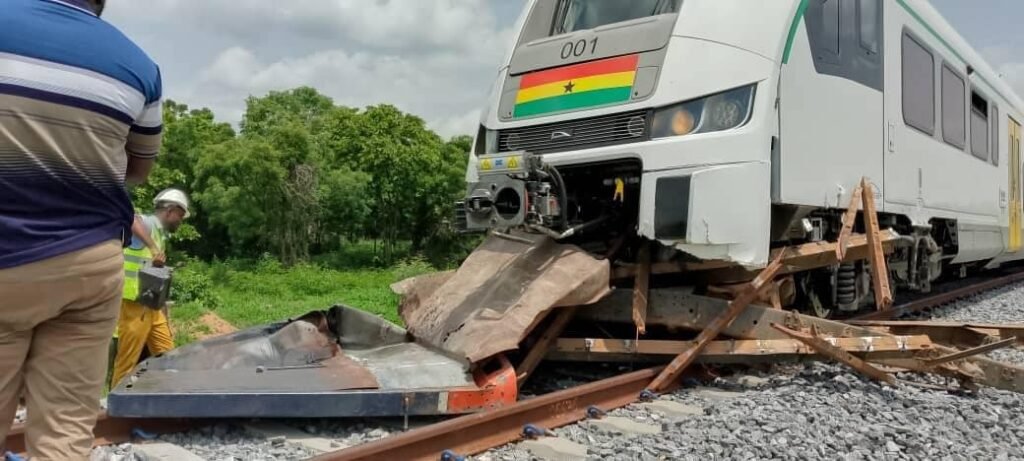 photos:-new-ghana-train-involved-in-accident-while-on-test-drive