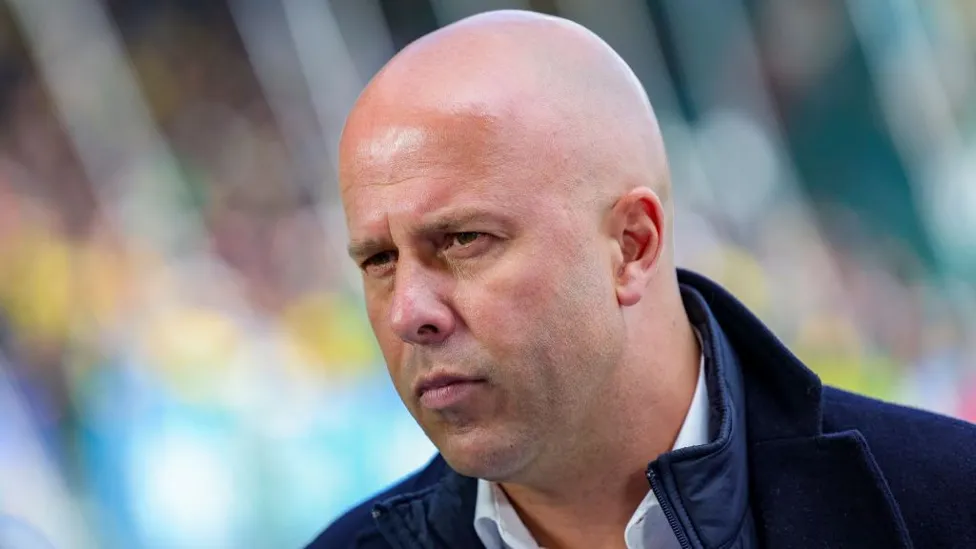 feyenoord-manager-emerges-as-frontrunner-for-klopp’s-replacement