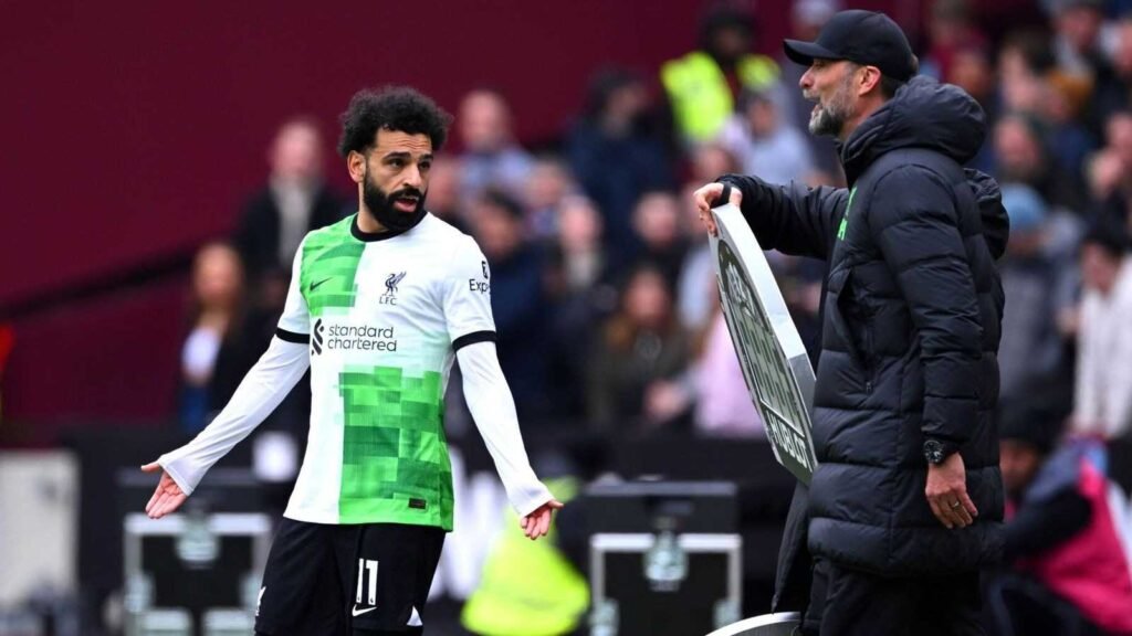 Salah and Klopp clash on touchline