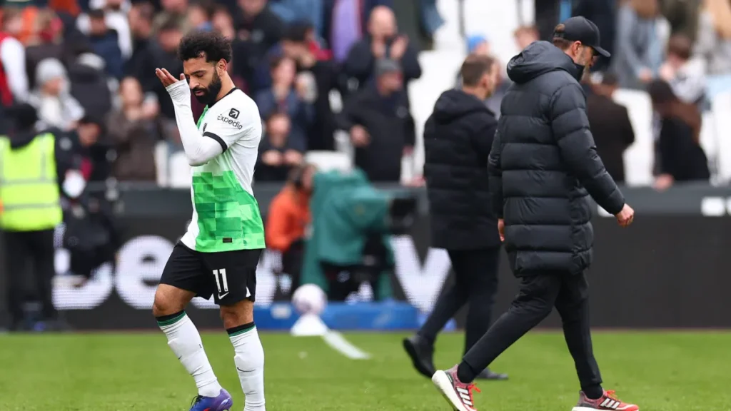 Salah declines interview requests after clashing with Klopp