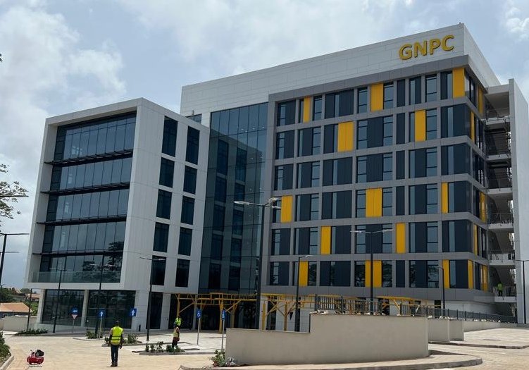 gnpc-boss-tours-site-of-new-operational-headquarters-in-takoradi