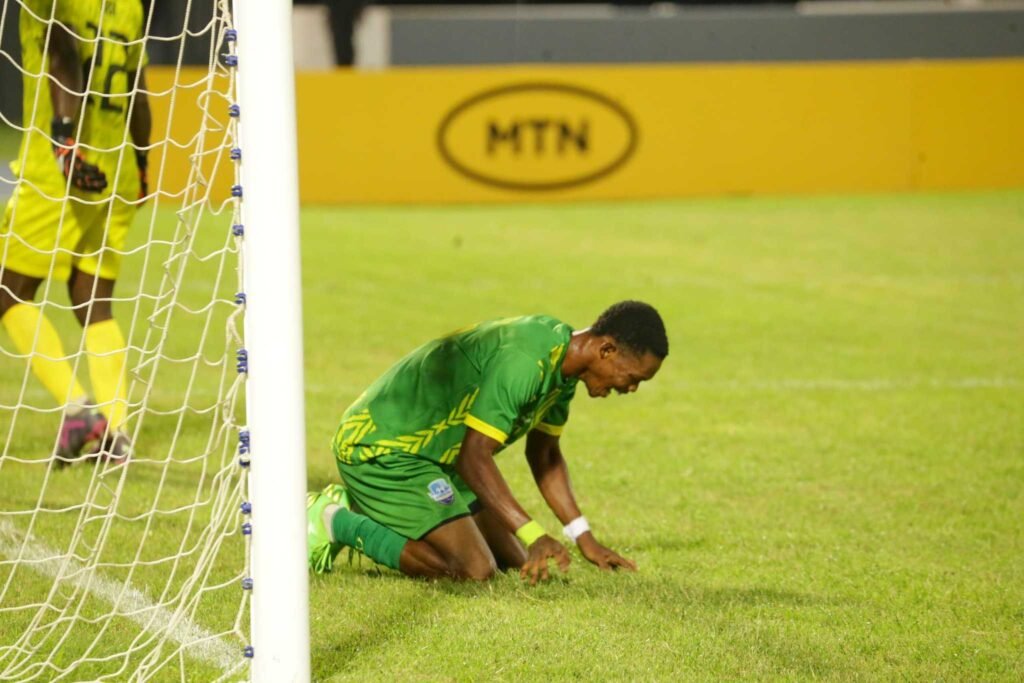 Foster Apetorgbor: The 16-year-old making history with Nsoatreman