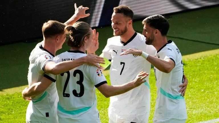 Austria stun Netherlands to top group and advance to last 16