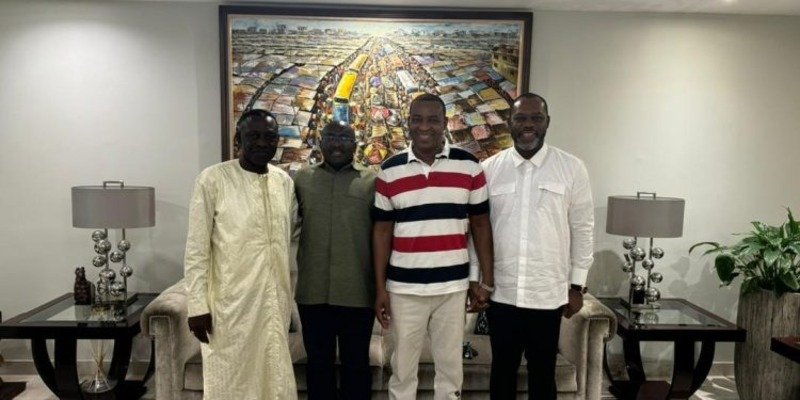 photos:-bawumia-reconciles-napo-and-wontumi