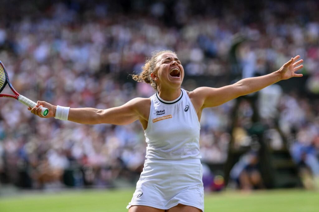 jasmine-paolini:-5-facts-about-tennis-star-with-ghanaian-roots-who-made-wimbledon-history