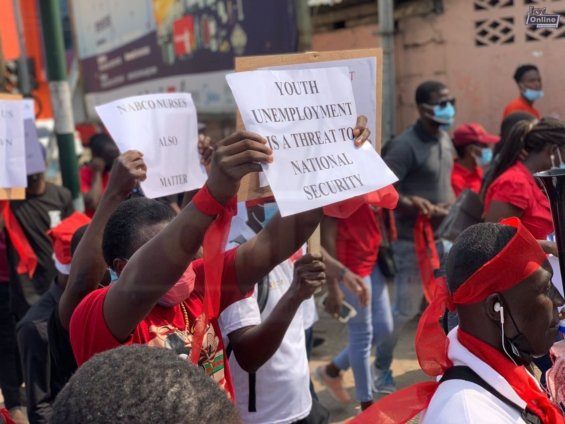 ‘please-pay-nabco-trainees,-we-beg-you’-–-mahama-to-akufo-addo,-bawumia