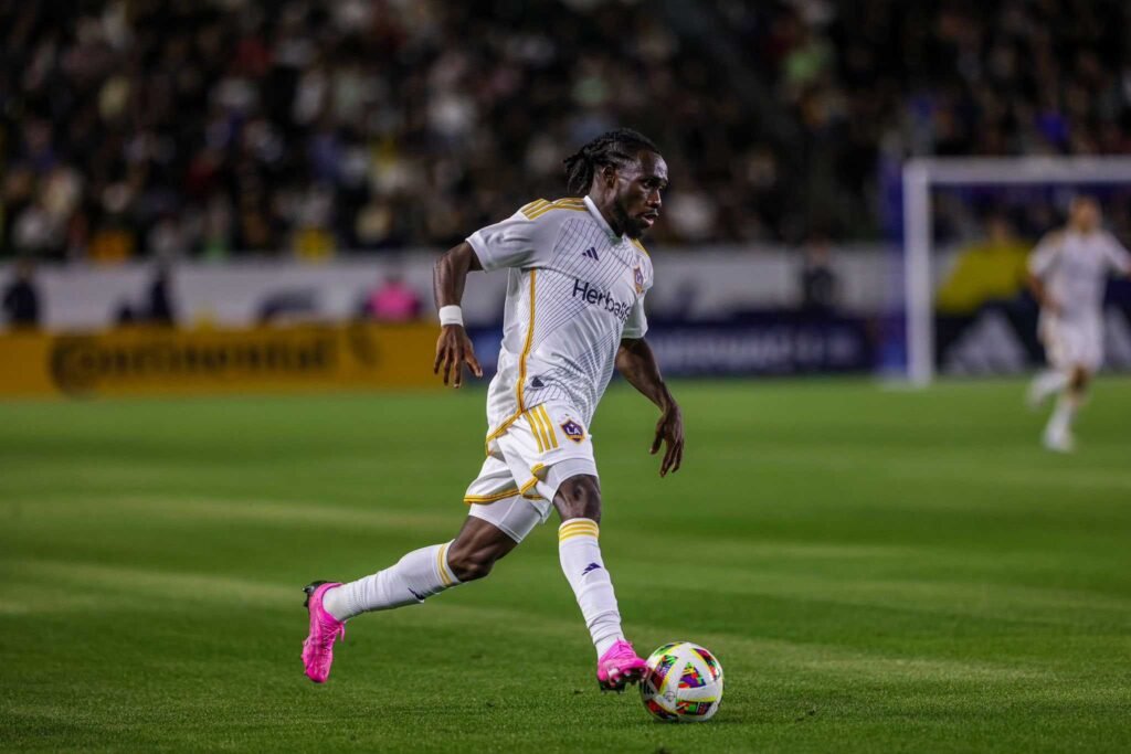 paintsil-shines-as-la-galaxy-top-western-conference-in-mls