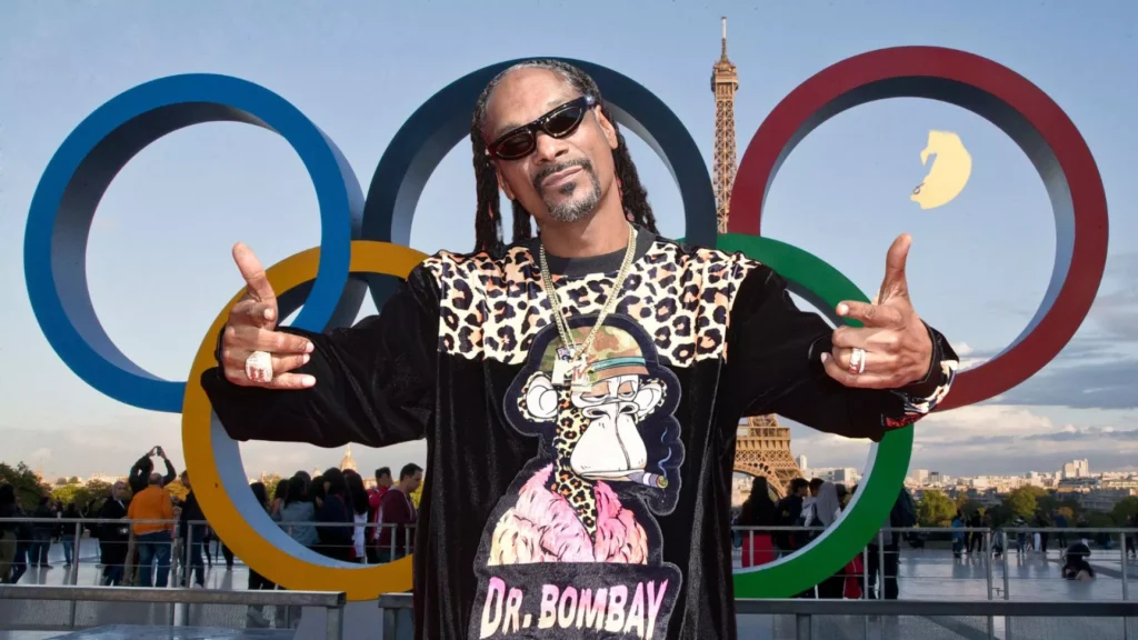 snoop-dogg-to-carry-olympic-torch-on-opening-day-of-paris-2024