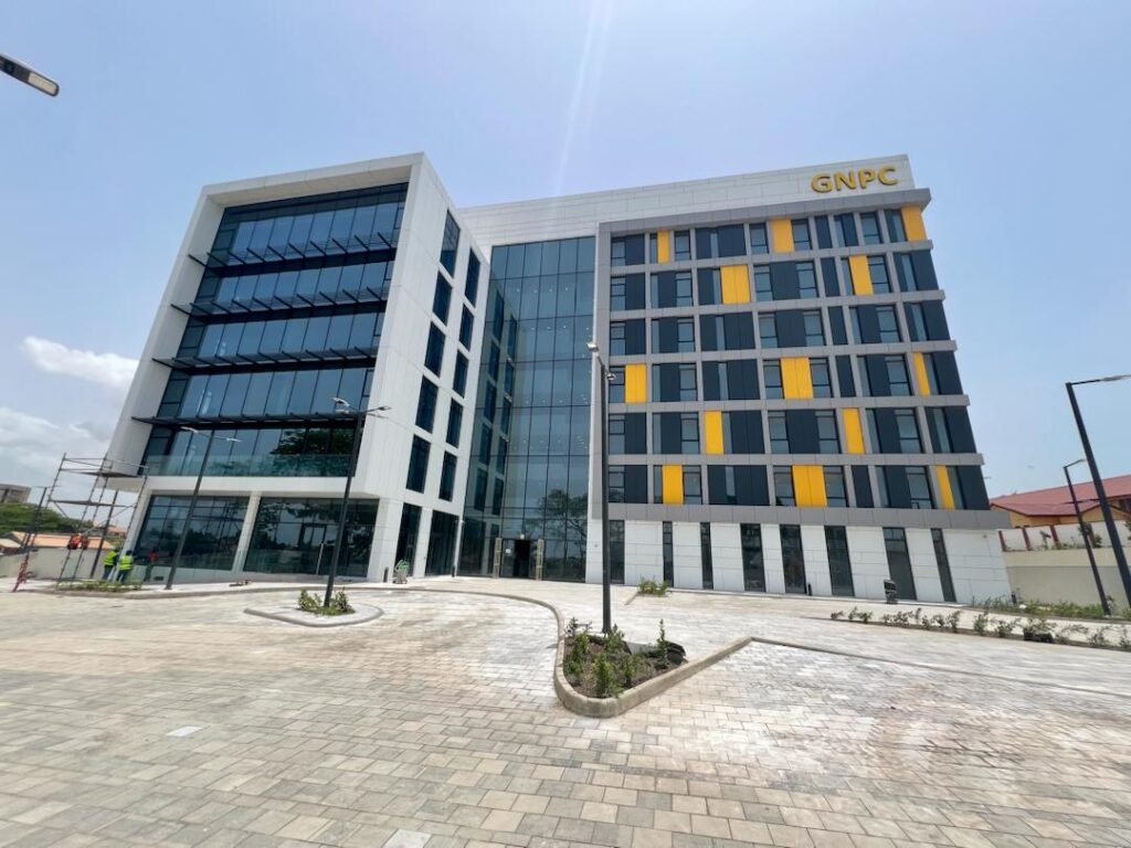 akufo-addo-inaugurates-newly-built-gnpc-operational-headquarters-in-takoradi